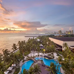 Sofitel Philippine Plaza فندق