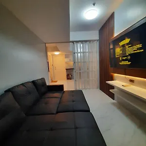 Apartment Beach Front Living In The Heart Of The City, Azure Residences, Manila