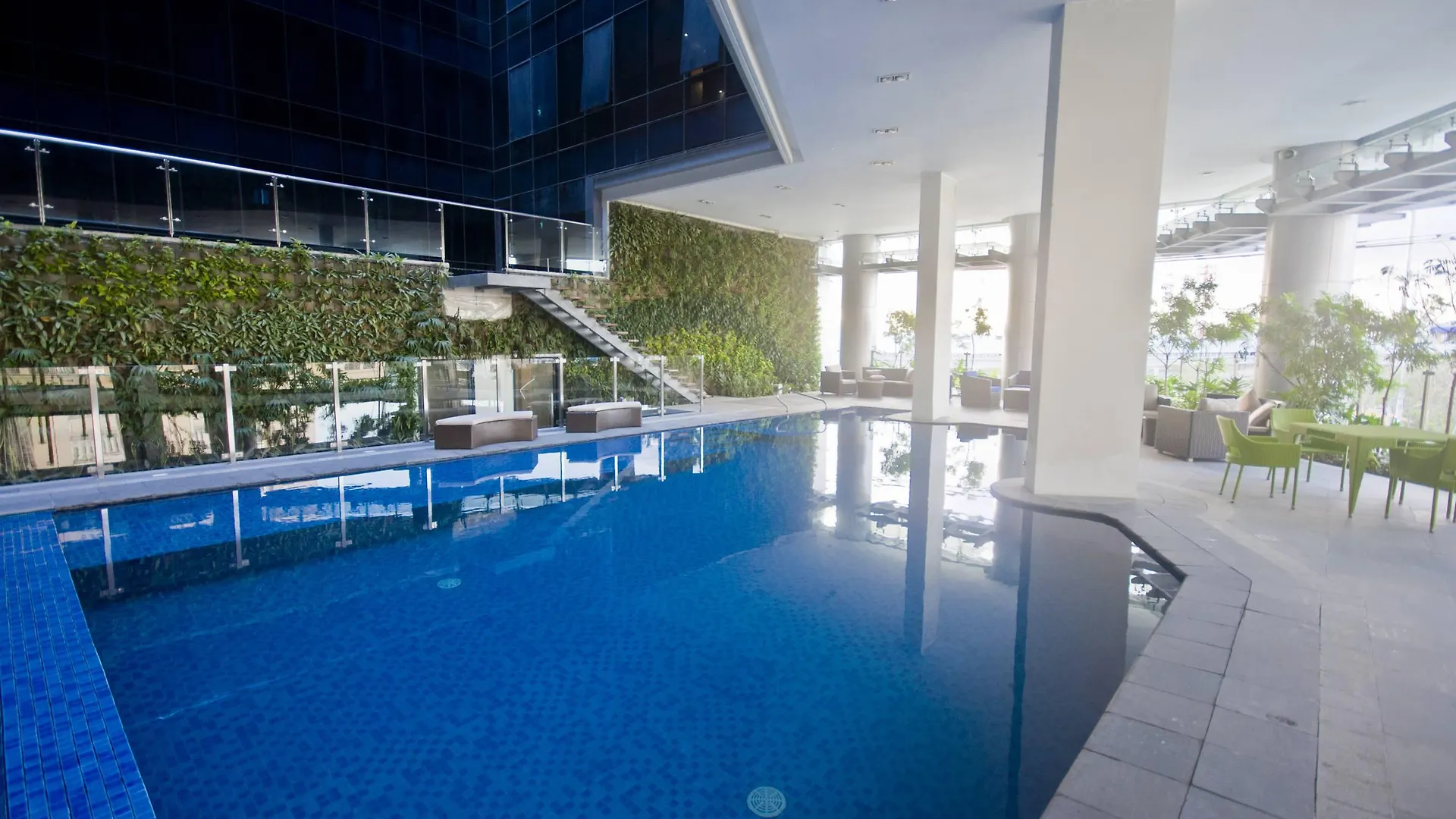 Savoy Hotel Manila Пасай Филиппины